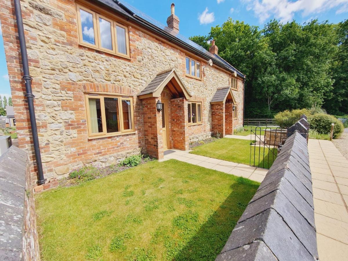 Holiday home The Victorian Barn, Self-catering Holidays With Pool And Hot Tubs, Dorset