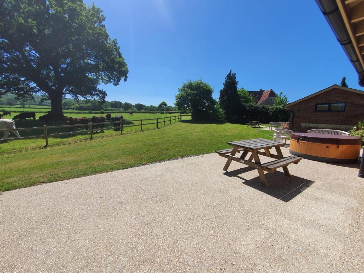 The Victorian Barn, Self-catering Holidays With Pool And Hot Tubs, Dorset *