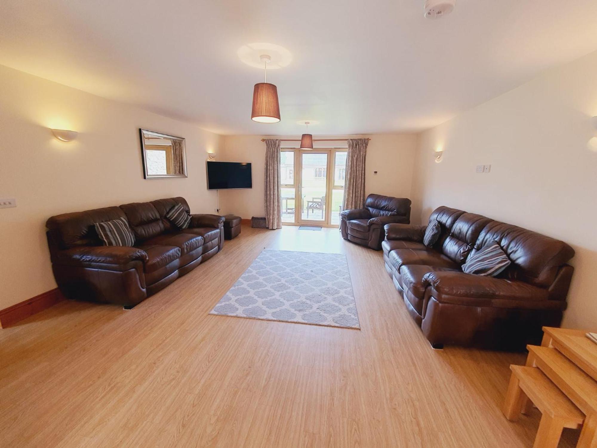 Holiday home The Victorian Barn, Self-catering Holidays With Pool And Hot Tubs, Dorset Woolland