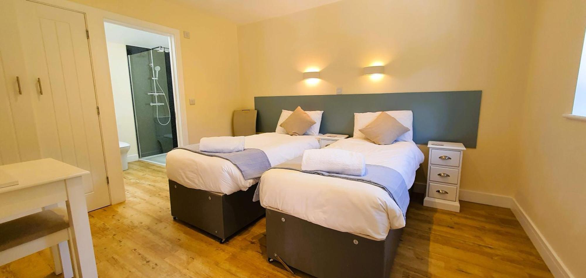 The Victorian Barn, Self-catering Holidays With Pool And Hot Tubs, Dorset Woolland