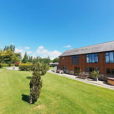 The Victorian Barn, Self-Catering Holidays With Pool And Hot Tubs, Dorset Woolland Exterior photo