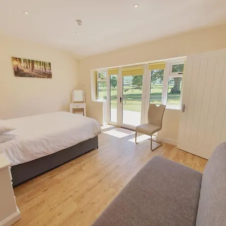 The Victorian Barn, Self-Catering Holidays With Pool And Hot Tubs, Dorset Woolland Exterior photo