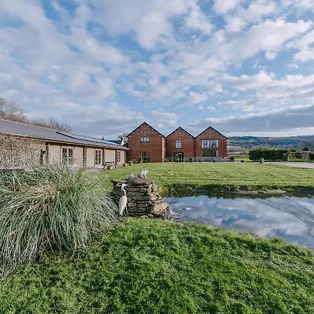 The Victorian Barn, Self-Catering Holidays With Pool And Hot Tubs, Dorset Woolland Exterior photo
