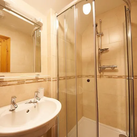 The Victorian Barn, Self-Catering Holidays With Pool And Hot Tubs, Dorset Woolland Room photo