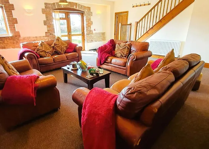 The Victorian Barn, Self-Catering Holidays With Pool And Hot Tubs, Dorset