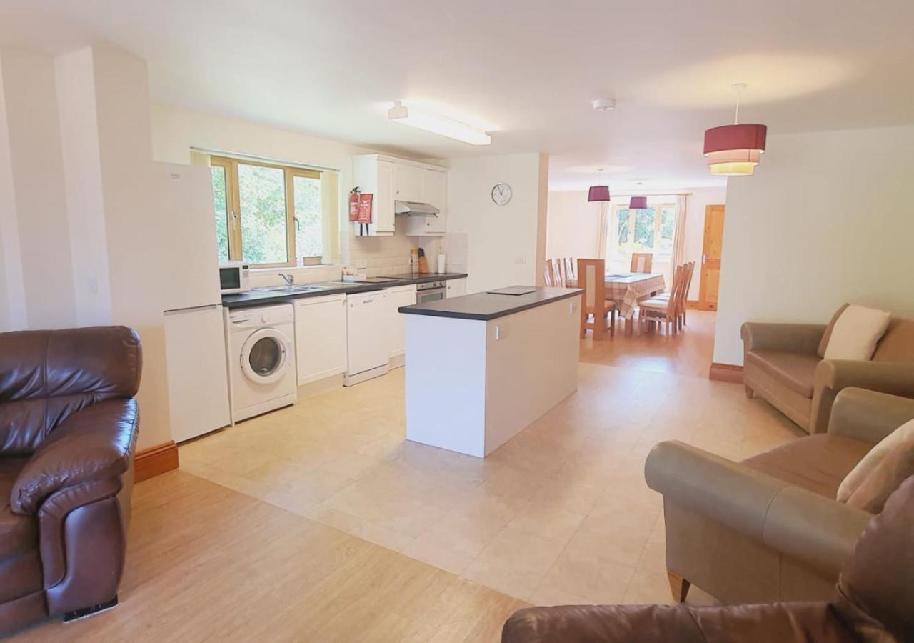 The Victorian Barn, Self-catering Holidays With Pool And Hot Tubs, Dorset * Woolland