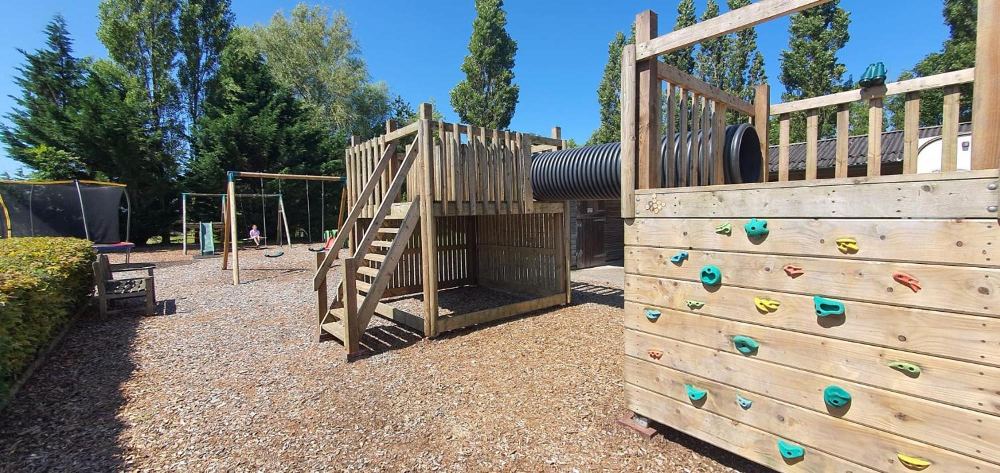 The Victorian Barn, Self-catering Holidays With Pool And Hot Tubs, Dorset * Woolland